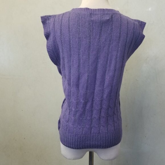 The Denver sleeveless side buttons sweater women's size Medium (AB-1) - Picture 8 of 8